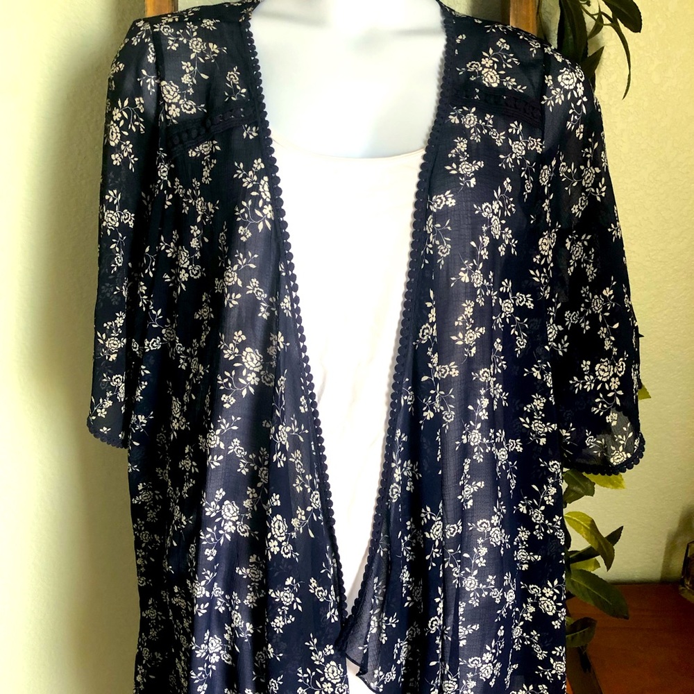 NWT•Emory Park Kimono